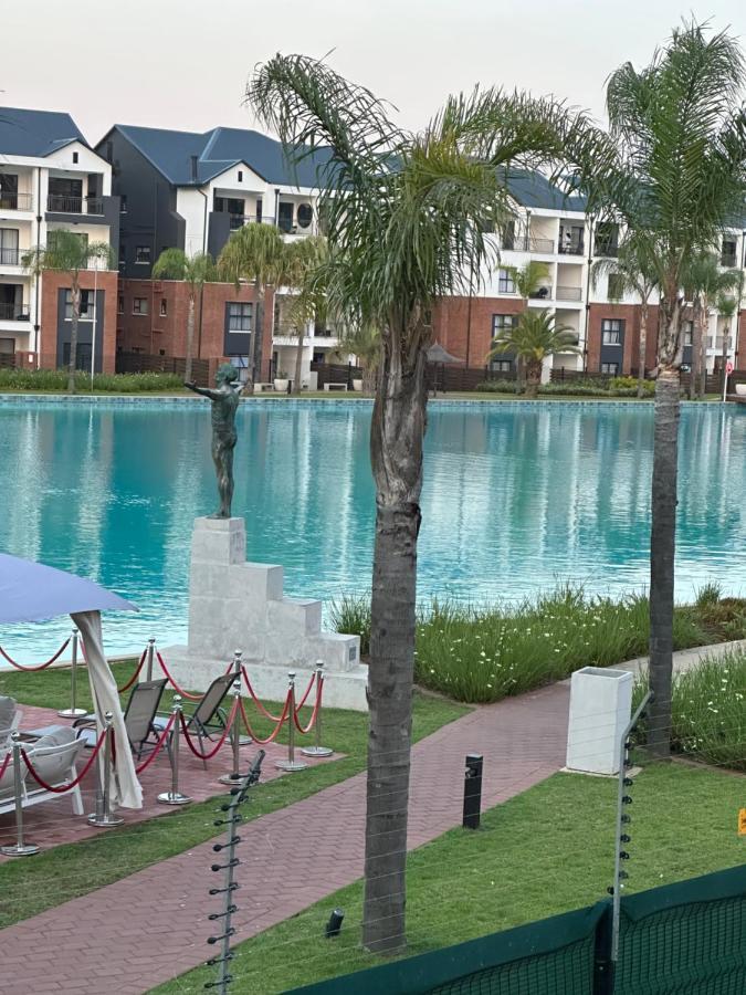 Lagoon Facing The Blyde Apartment *